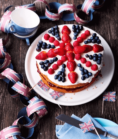 British Union Jack Flag Cake Stock Photo - Download Image Now - Street  Party, UK, British Flag - iStock